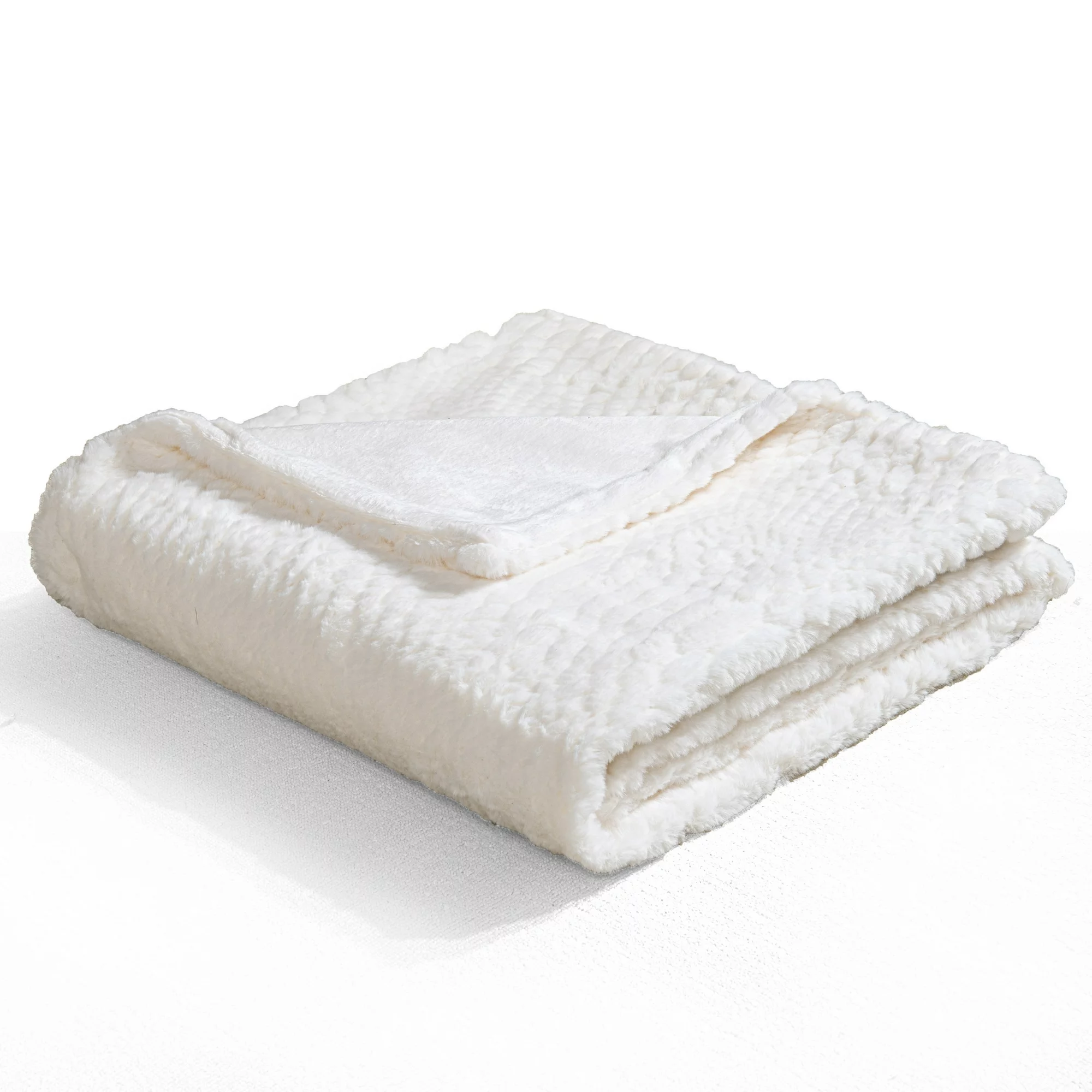 Better Homes & Gardens Polyester Faux Fur Reverse to Mink Throw, Cream, White, 50″ x 60″