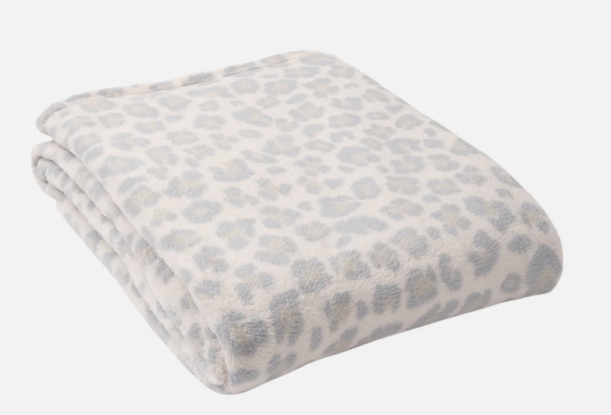 WOMEN’S LIGHTWEIGHT POLY-FILL SHIRT JACKET