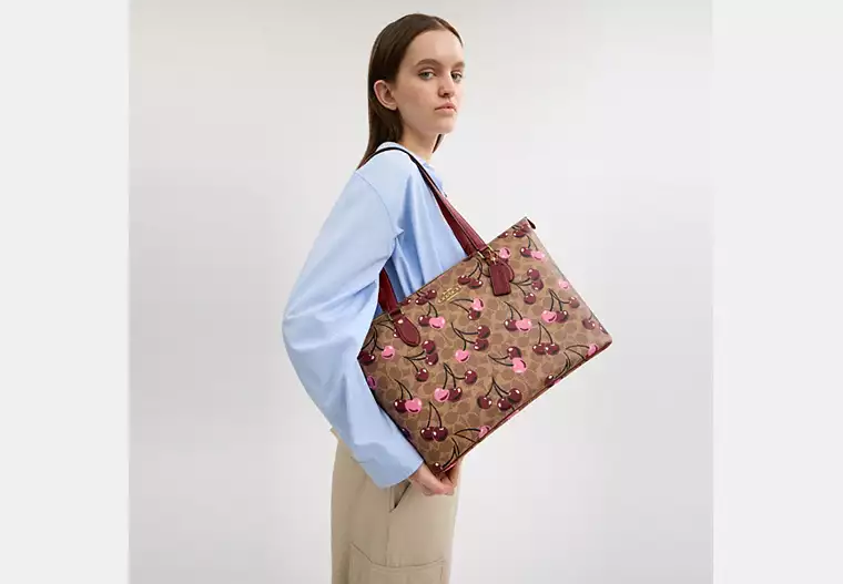 coachoutlet Gallery Tote Bag In Signature Canvas With Cherry Print