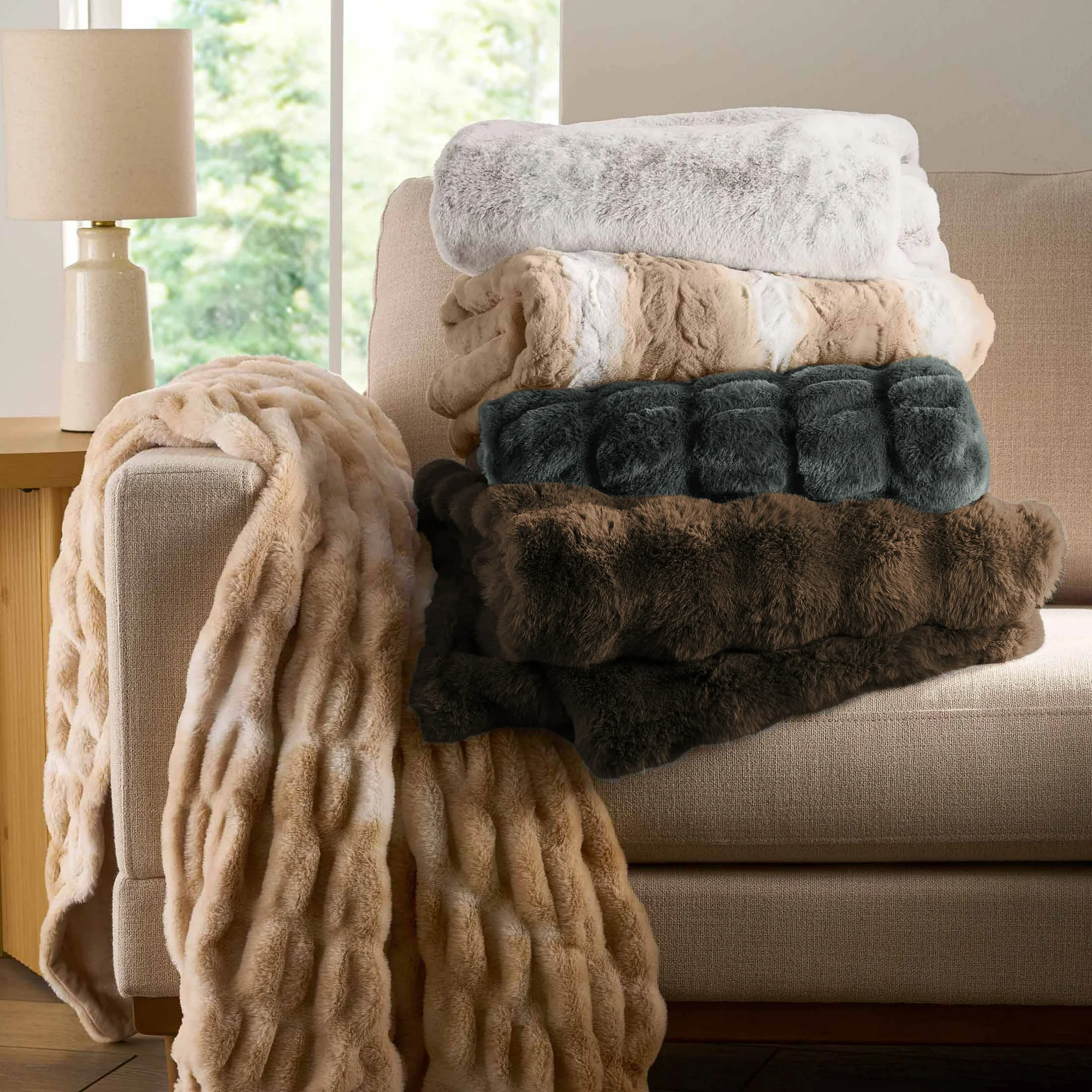 GO!!! Castle Place Chic Corduroy Velvet Upholstered Queen Bed, Grey