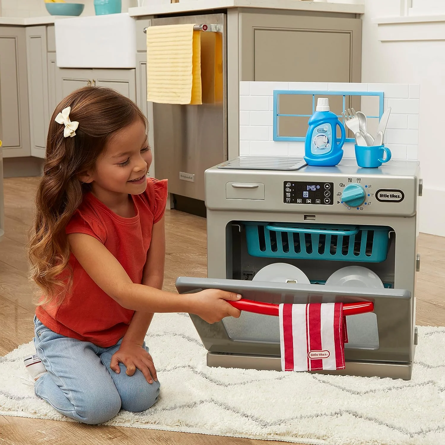 Little Tikes First Dishwasher, Pretend Play Appliance with 14 Kitchen Accessories, Kids Ages 2+