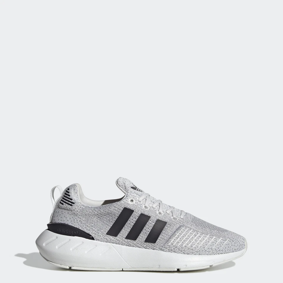 adidas women SWIFT RUN 22 W