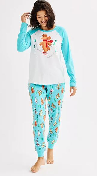 Women’s Jammies For Your Families® Dog Family Pajama Top & Jogger Pajama Bottoms Set