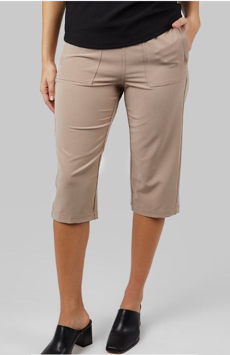 WOMEN’S STRETCH WOVEN CAPRI