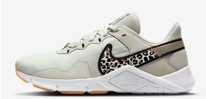 Nike Legend Essential 2 Premium