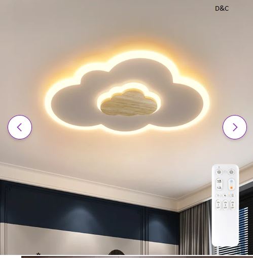 Versaceee Perfume Shipped! 💗 Smells so good!