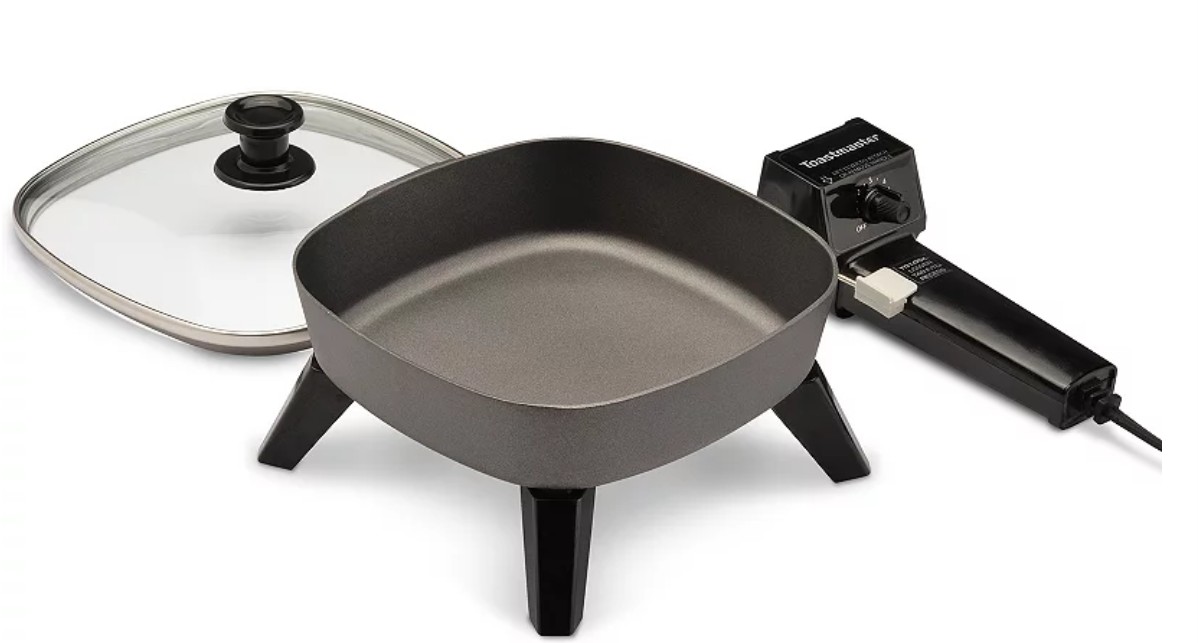 Ivory Ruched Fur Throw 50×60″