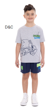 Wooden Doll House with 29 Pieces of Furniture and Enchanting Illumination