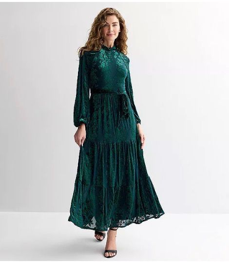 Black Friday Sale on Holiday Dresses & Women’s Clothing