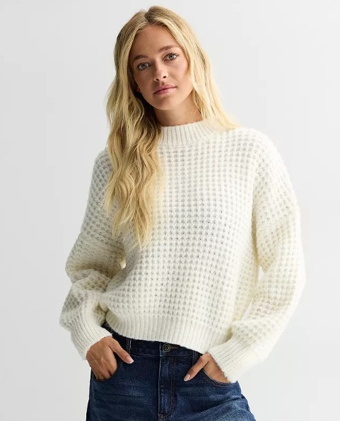 Juniors’ SO® Balloon Sleeve Waffle Sweater