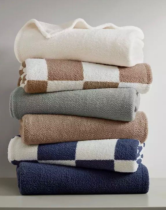 Up to 70% off on throws, blankets, comforters & more from Macy’s