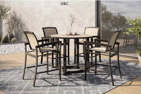 Lululemon 60% off end of the year sale