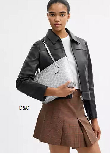 coachoutlet Fiona Zip Tote Bag In Signature Canvas