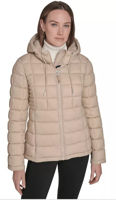 Women’s Packable Hooded Puffer Jacket