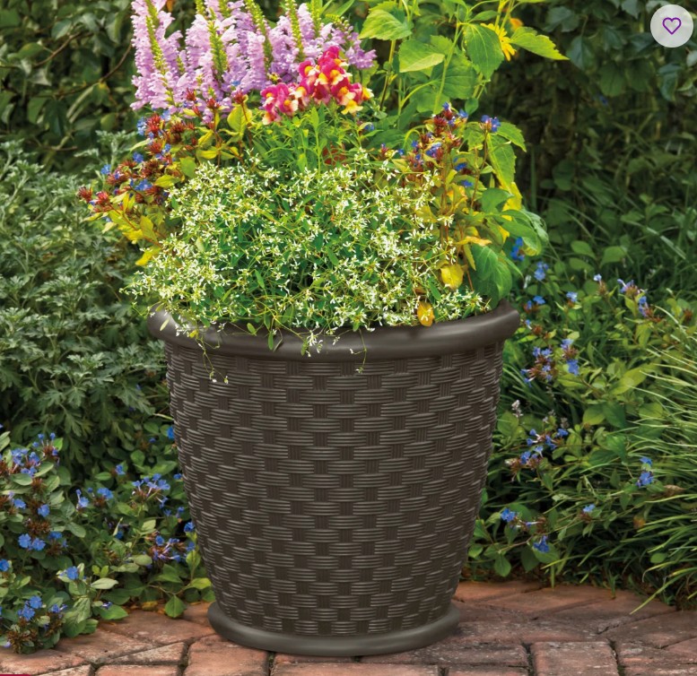 Indoor/Outdoor Lightweight Resin Wicker Design Flower Planters with Drillable Drain Hole (Set of 2)