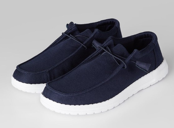 WOMEN’S CANVAS SLIP-ON SHOES