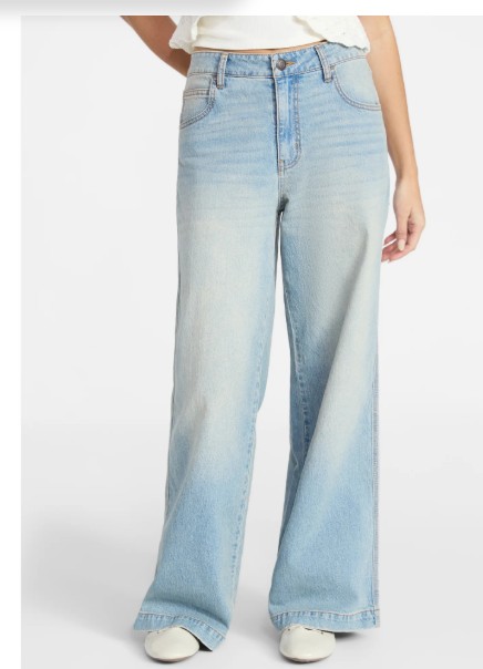 No Boundaries Mid-Rise Baggy Wide Leg Jeans, 31″ Inseam, Women’s 00-18