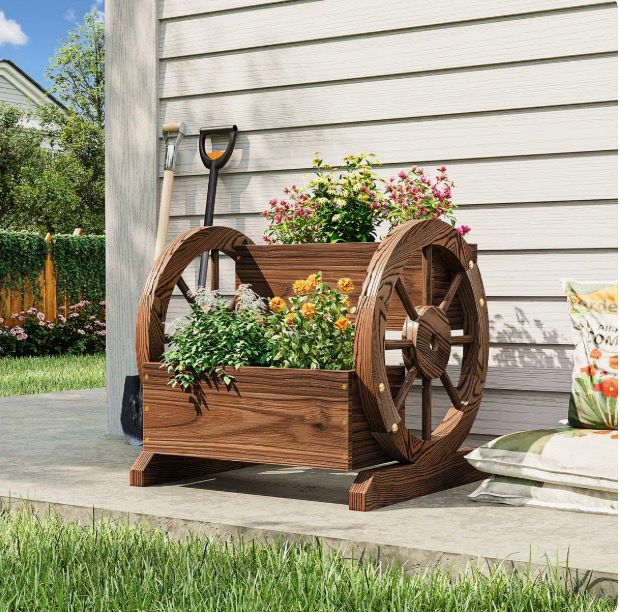 Wayfair: Up to 75% Off Planters