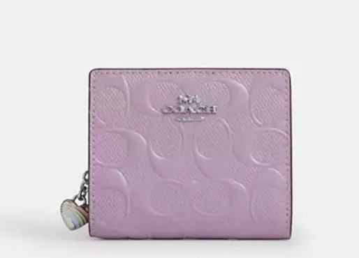 Snap Wallet In Signature Leather With Heart Charm