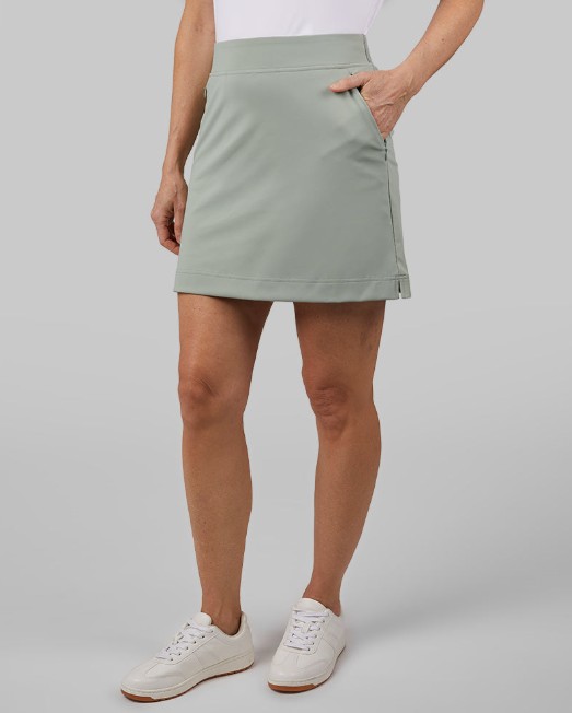 WOMEN’S LUXE STRETCH SKORT