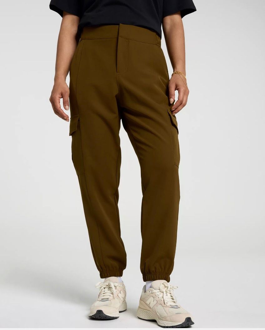 CALIA Women’s Effortless Crepe Cargo Jogger