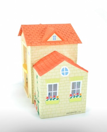 Little Tikes Peppa Pig Playhouse Indoor & Outdoor with Working Doors and Tunnel for Boys and Girls Ages 3+