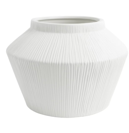 Better Homes & Gardens Angular Short White Ribbed Ceramic Decorative Vase, 6″