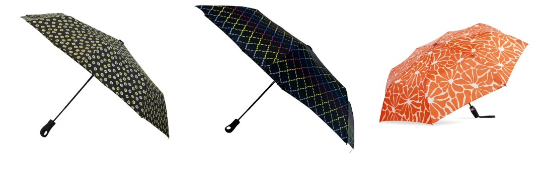 Misty Harbor 42″ Automatic Open Rain Umbrella Daisy Print