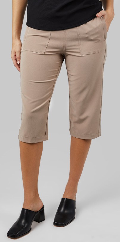WOMEN’S STRETCH WOVEN CAPRI