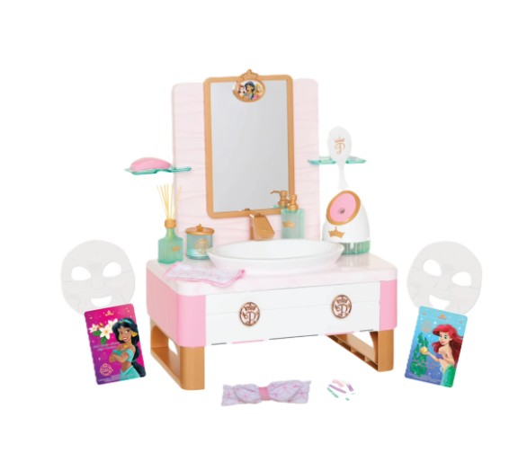 Disney Princess Style Collection Deluxe Day Spa with 20 Accessories Child Age 3 Years