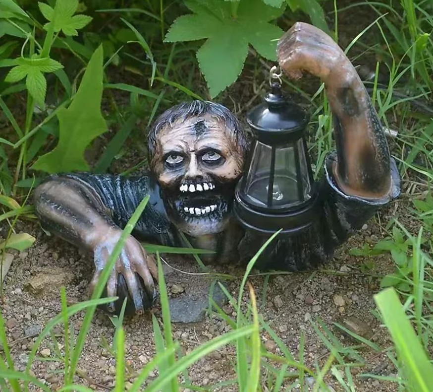 Wudkey Halloween Crawling Zombie LED Lantern Outdoor Horror Figurine Light Spooky Yard Decor