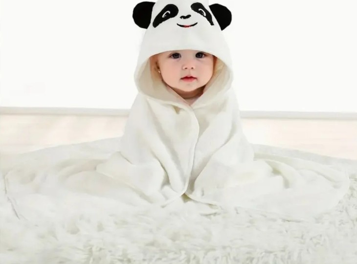 Cute Animal Hooded Baby Bath Towel – Ultra Soft Coral Fleece for Infants & Toddlers