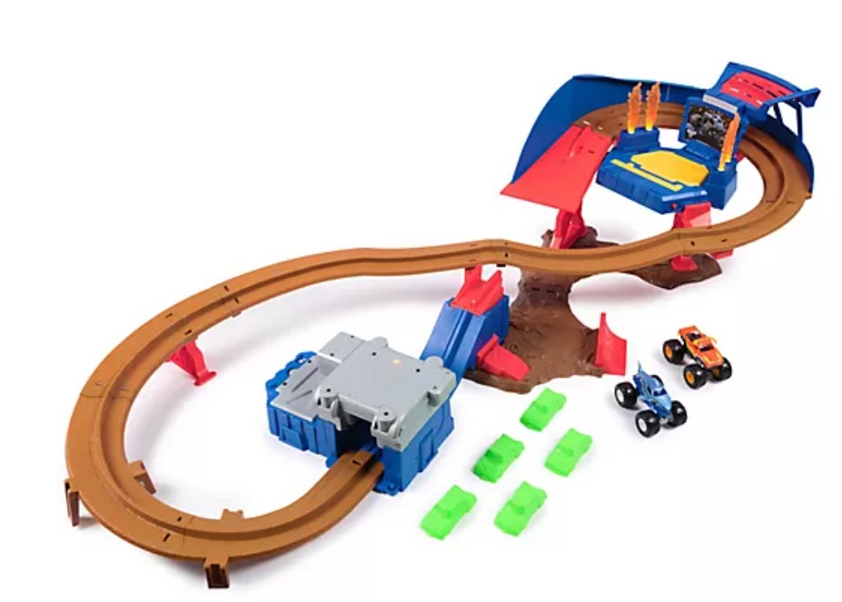 Monster Jam Supercharge Speedway Playset with 2 Monster Trucks