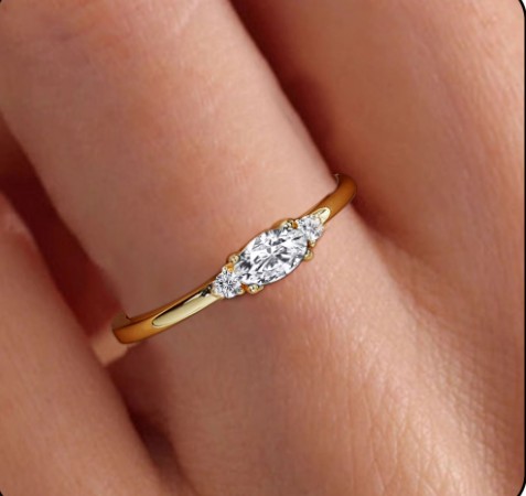LUNVKY 18K Gold Plated Rings for Women CZ April Birthstone Ring with CZ Crystal Stackable Bands Wedding Prom Birthday Christmas Jewelry Gifts Teen Her Wife Mom Stocking Stuffers Ideas