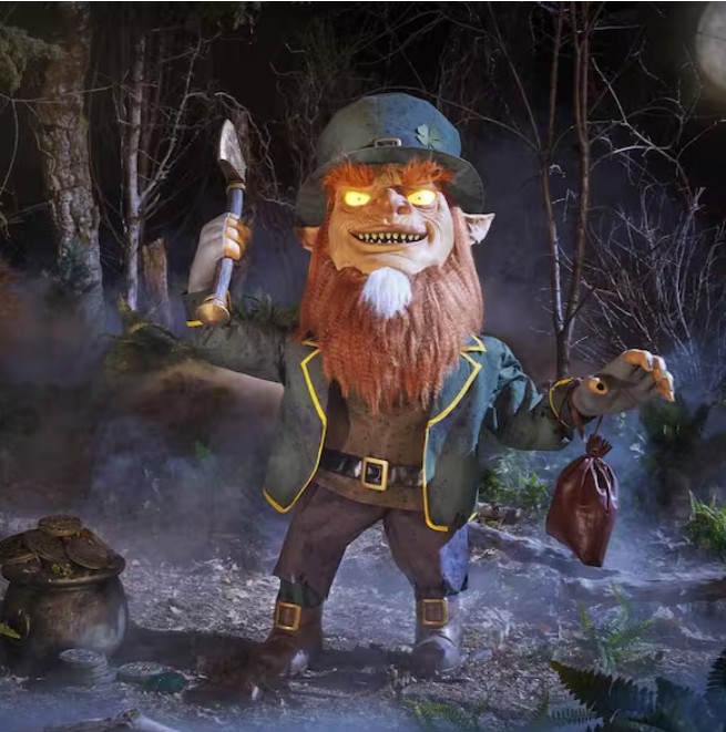 4.5 FT Wicked Woods Animated LED Cursed Clover