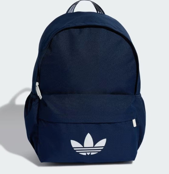 ADICOLOR CLASSIC BACKPACK Backpack with adjustable straps for everyday versatility.